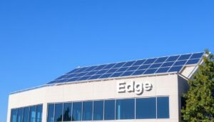 Siège social de SolarEdge avec panneaux solaires SolarEdge sur le toit