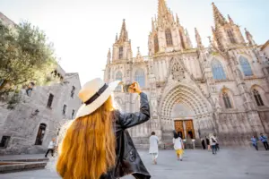 Voyageuse à Barcelone en Espagne