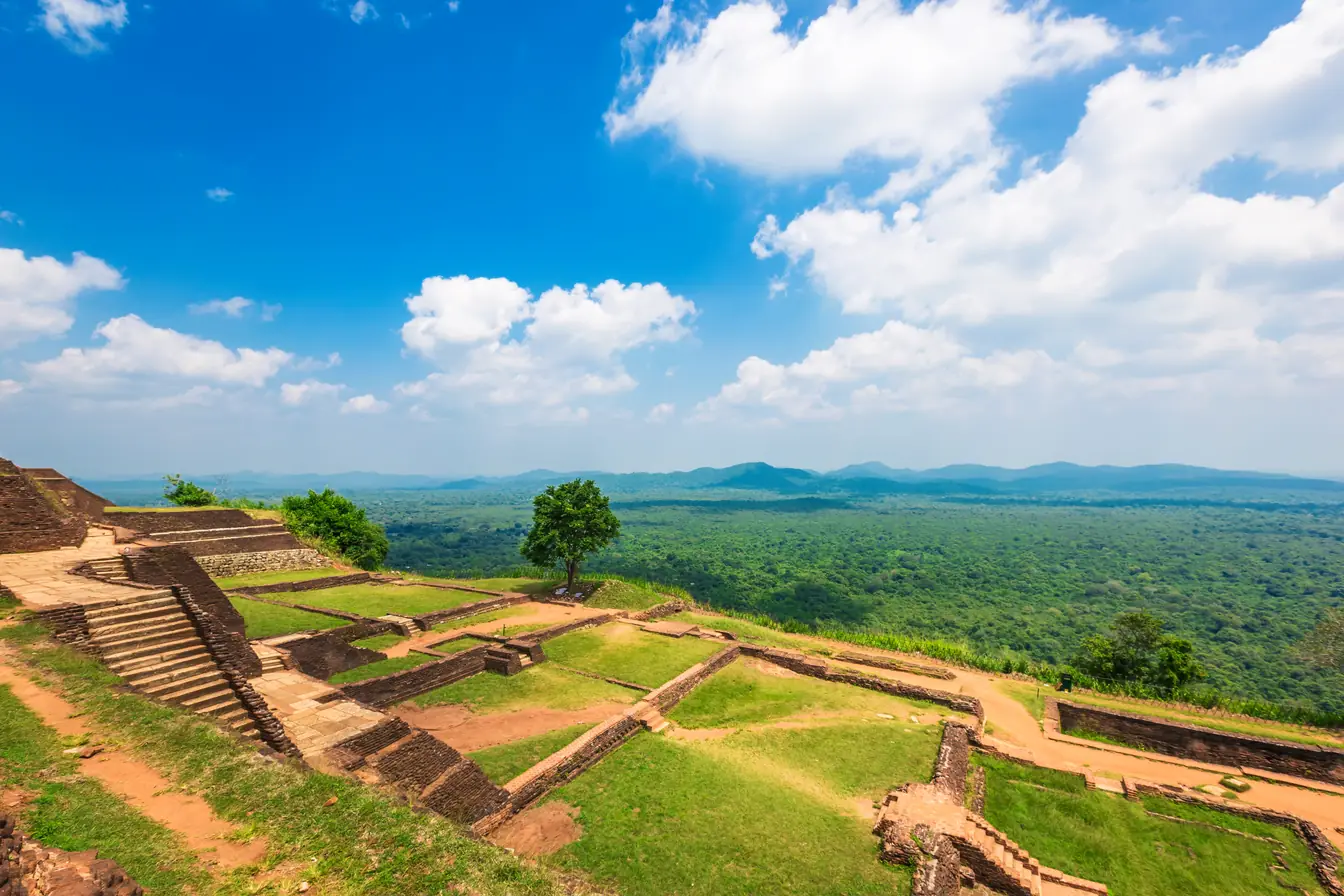 Assurance voyage Sri Lanka Rocher de Sigiriya au Sri Lanka