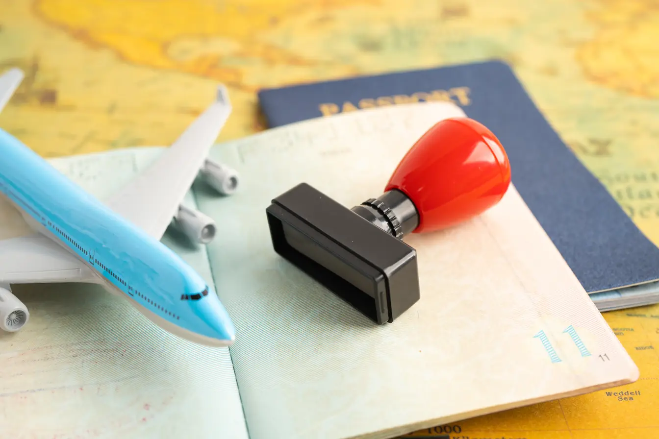 Assurance visa Schengen avec passeport et documents
